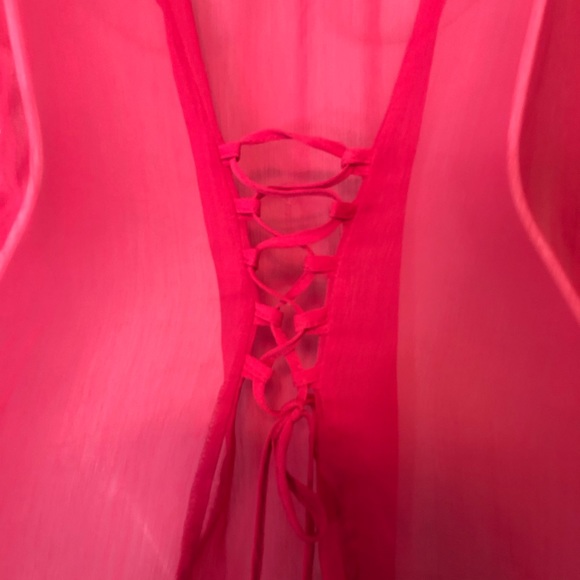 Pink top - Picture 5 of 6